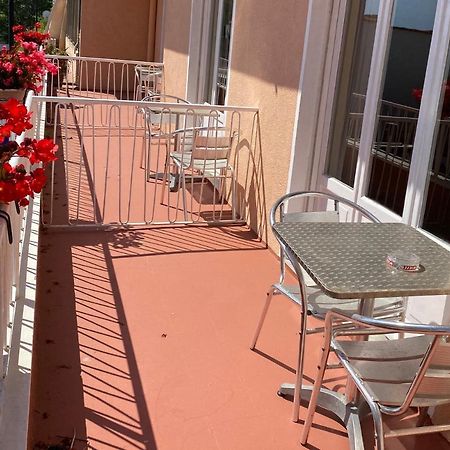 Hotel Nettuno دْيانو مارينا المظهر الخارجي الصورة