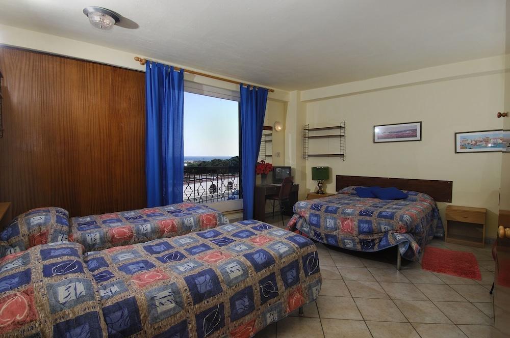 Hotel Nettuno دْيانو مارينا المظهر الخارجي الصورة