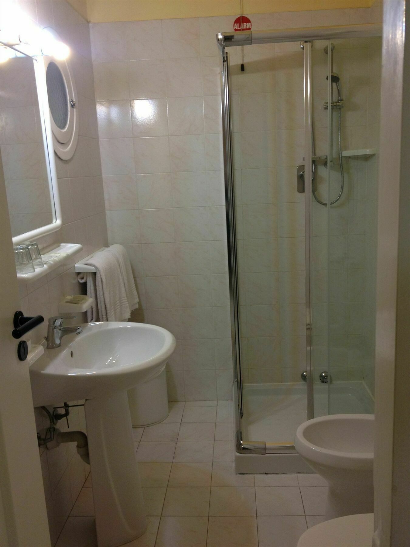 Hotel Nettuno دْيانو مارينا المظهر الخارجي الصورة