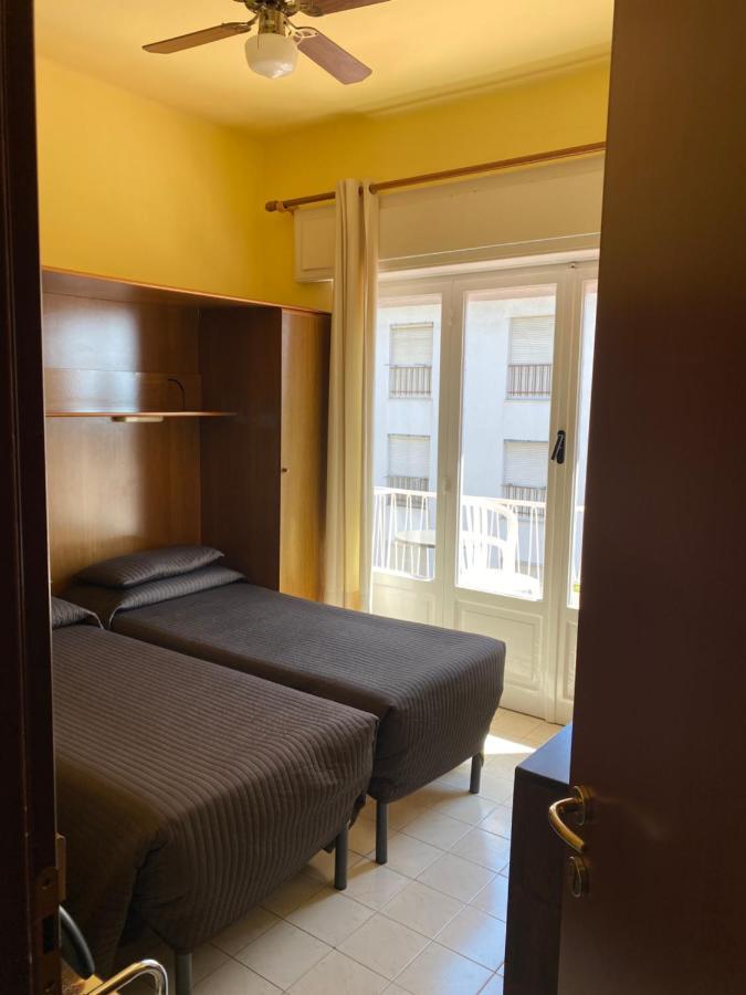 Hotel Nettuno دْيانو مارينا المظهر الخارجي الصورة