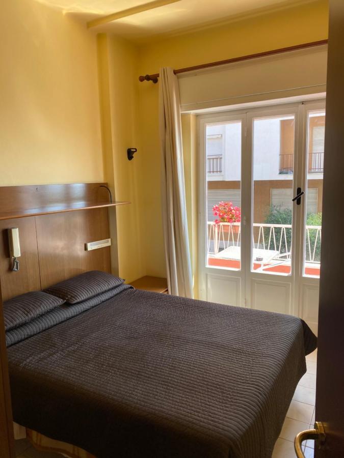 Hotel Nettuno دْيانو مارينا المظهر الخارجي الصورة